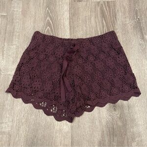 Lace Design Maroon Junior Size Shorts Size Medium